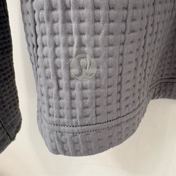 Lululemon Waffle Knit Funnel Neck Long Sleeve Rhino Grey Sz 12 - Picture 6 of 9
